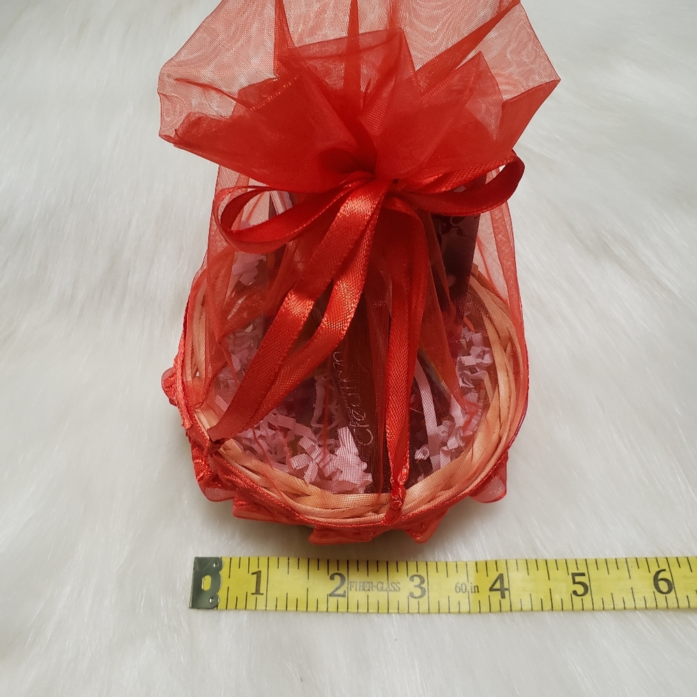 Nudes eyeshadow and lipgloss gift set. Gift basket. - Picture 3 of 15